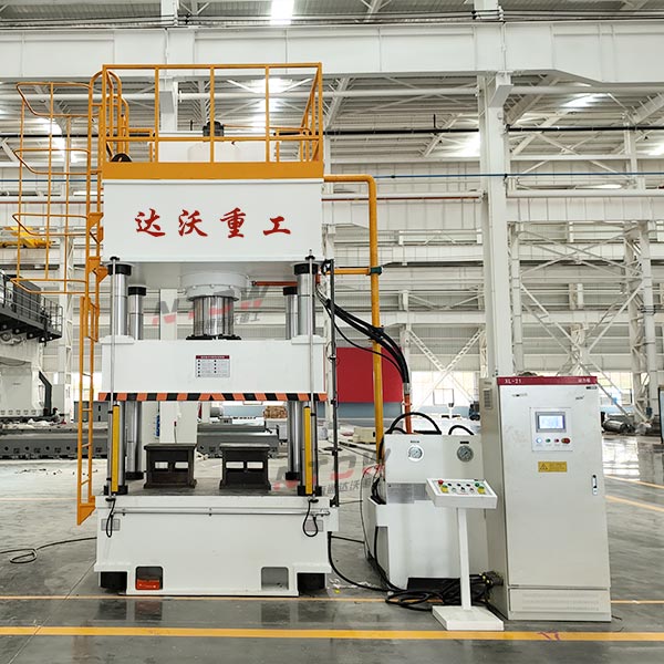 315噸三梁四柱液壓機(jī).jpg